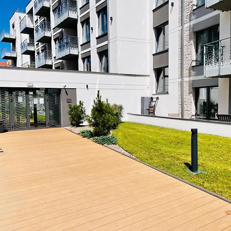 Nadmorskie Tarasy Pink&Blue Z Prywatnym Tarasem Basen Kryty&Zewnetrzny Infinity Silownia Sala Zabaw Kołobrzeg Exterior foto